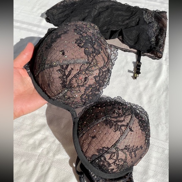 Victoria’s Secret Angel Fantasy Blinged Out Bra and Skirted Garter Belt - Picture 11 of 12